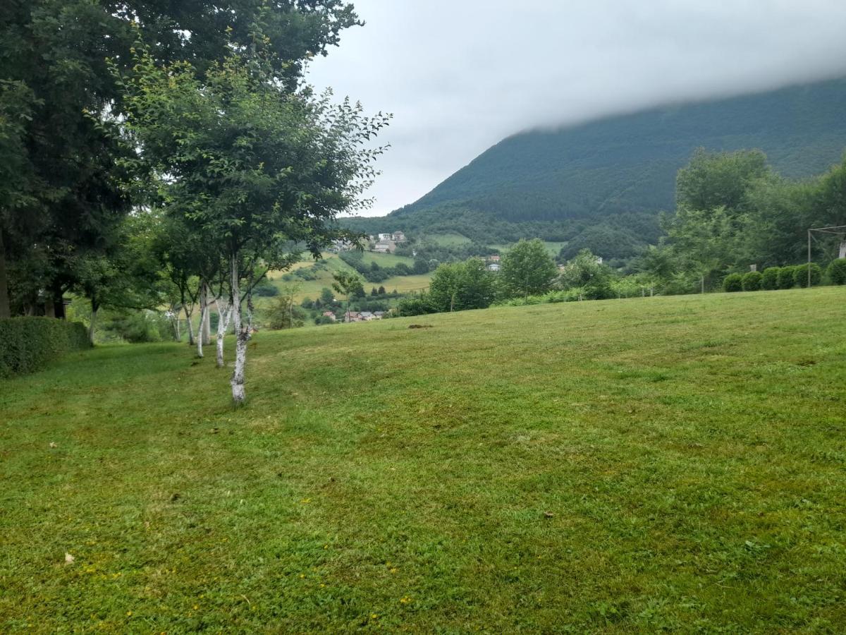 Villa Usivak For Green Quiet Holiday Near Sarajevo#Travellerawards2025 ภายนอก รูปภาพ