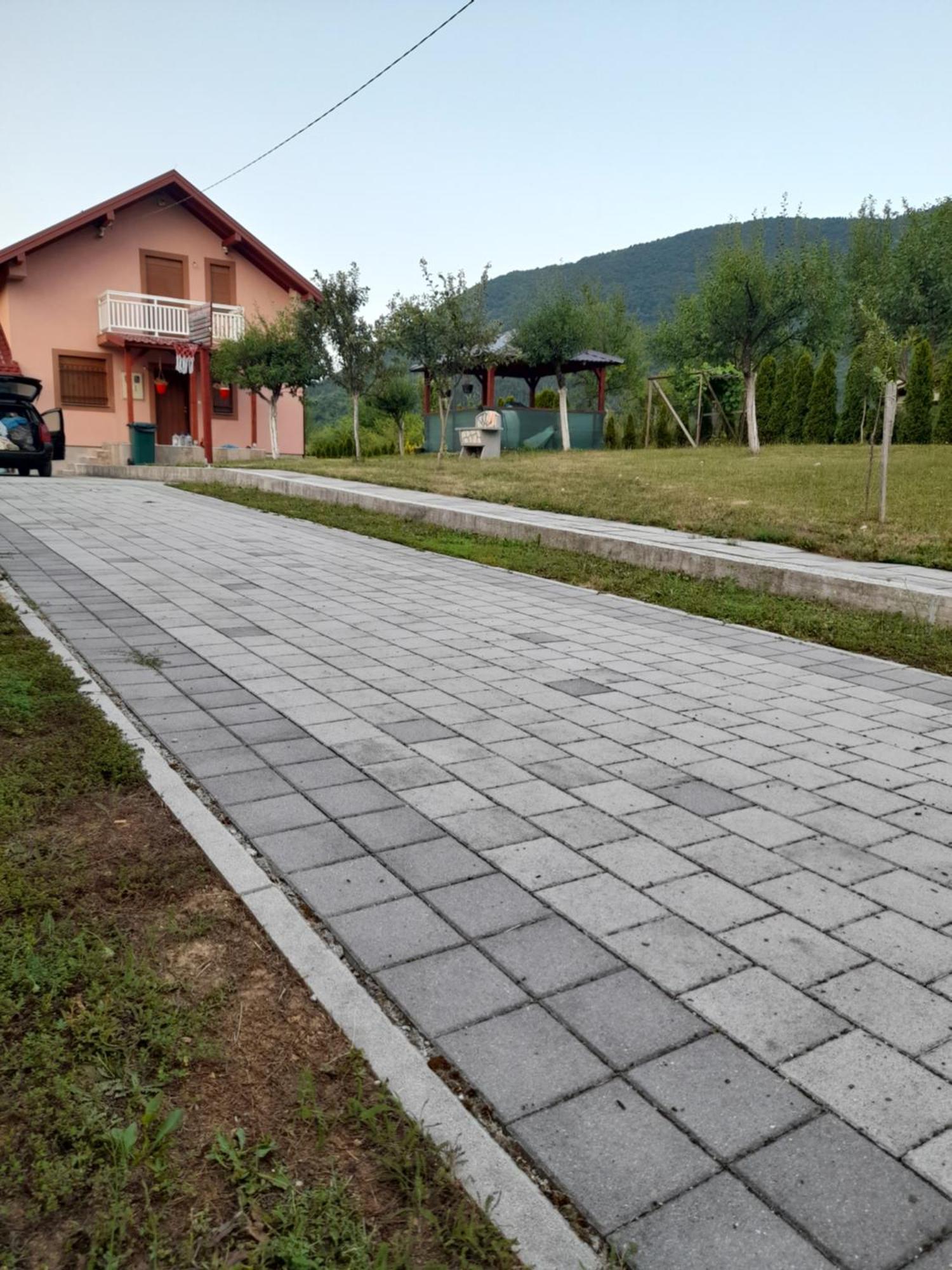 Villa Usivak For Green Quiet Holiday Near Sarajevo#Travellerawards2025 ภายนอก รูปภาพ