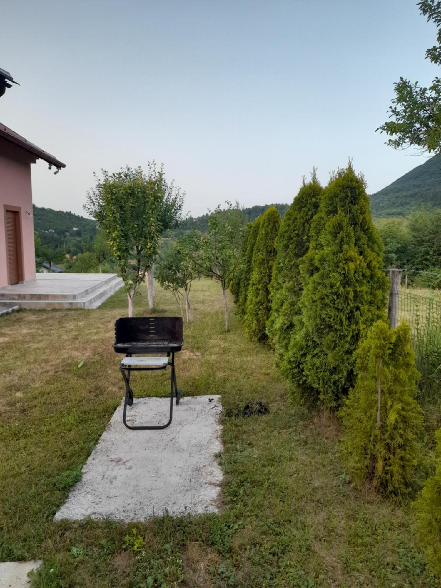 Villa Usivak For Green Quiet Holiday Near Sarajevo#Travellerawards2025 ภายนอก รูปภาพ